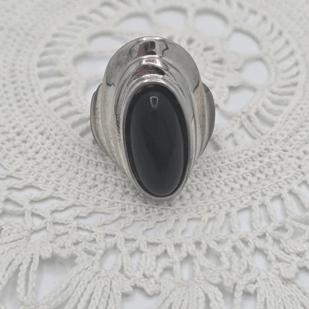 Vintage Ring Large Statement Oval Domed Pyramid Black Silver 18KGE